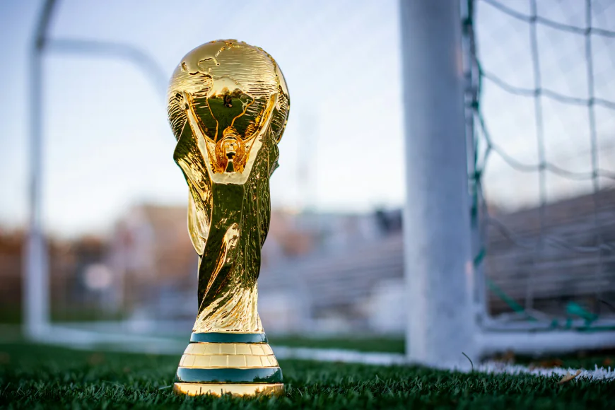 تعبت من فتح خمسة مواقع قبل كل مباراة؟ هذي صفحة واحدة تكفيك في مونديال 2026